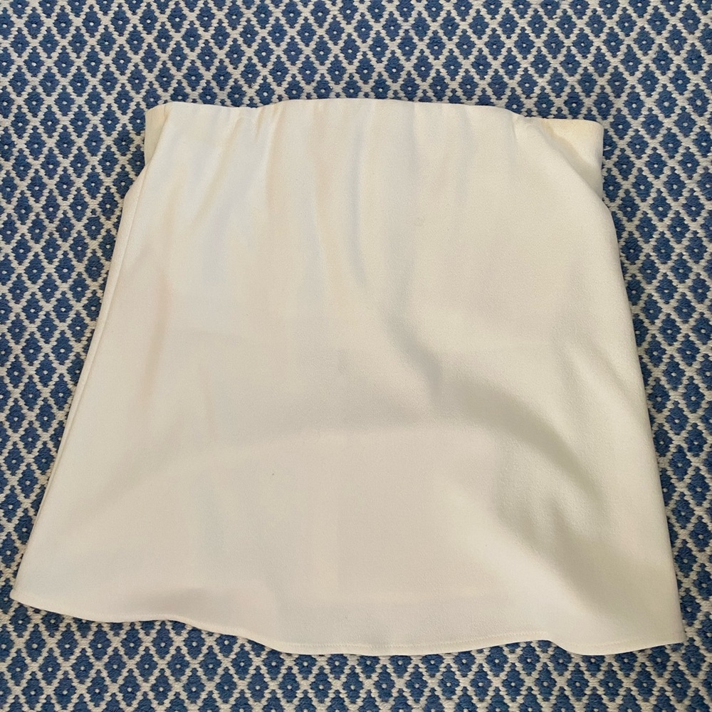 Strapless Ivory Crepe Marin Top
TUCKERNUCK